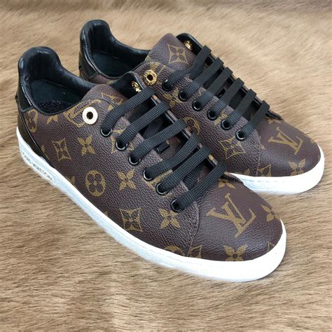 louis vuitton schoenen men|louis vuitton men's sneakers monogram.